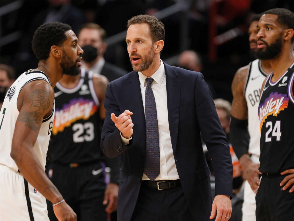 【洞察】全力詹出战湖人依旧失利,雷迪克G4调整阵容能否逆转? 【洞察】全力詹出战湖人依旧失利,雷迪克G4调整阵容能否逆转?